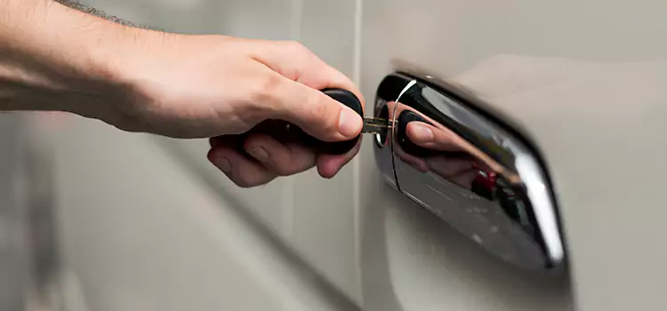 Why Choose Our Auto Locksmith Team in Hempstead, NY?