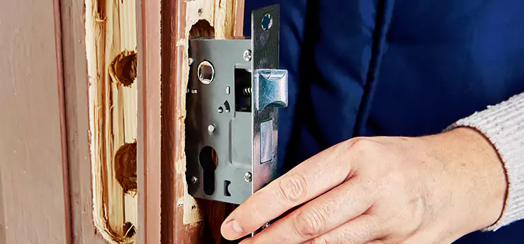 Garage Door Lock Replacement Hempstead